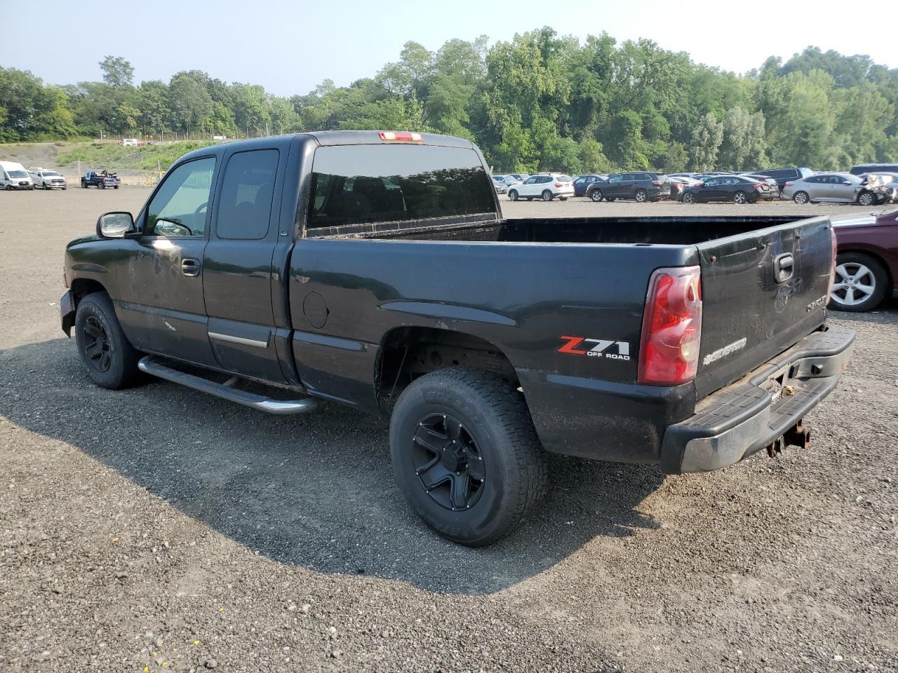 2003 Chevrolet Silverado K1500 - Фото 2