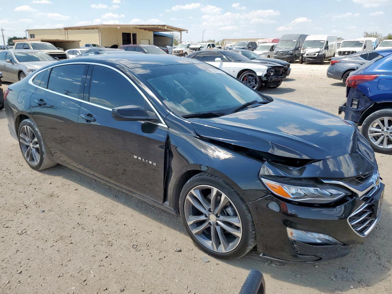 2023 Chevrolet Malibu Premier - Image 4