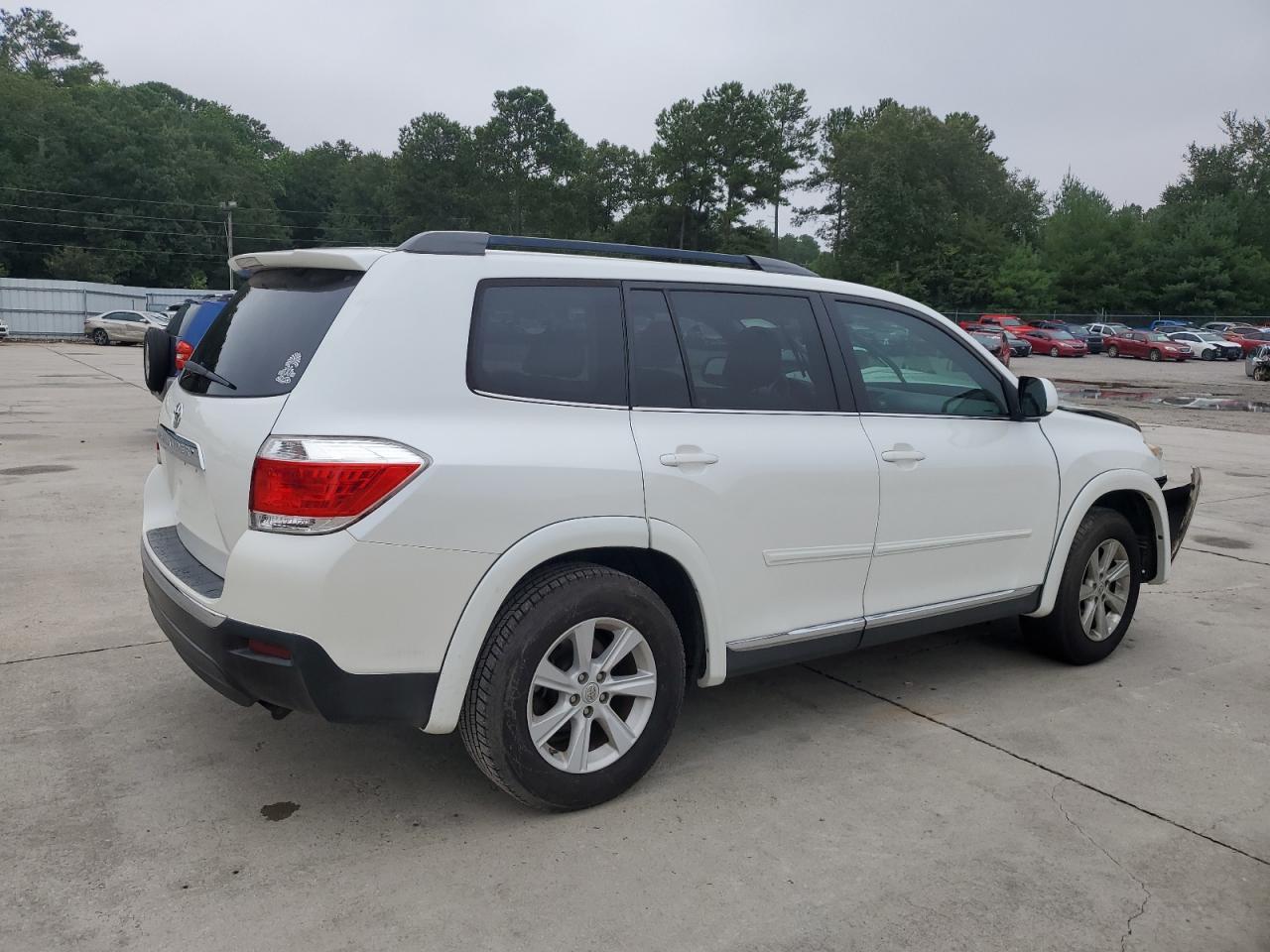 2013 Toyota Highlander Base - Image 3