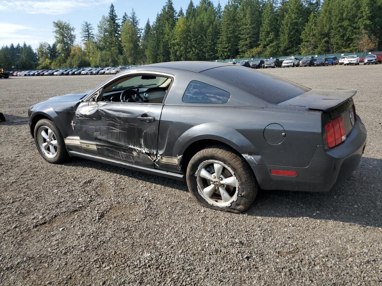 2008 Ford Mustang - Image 2