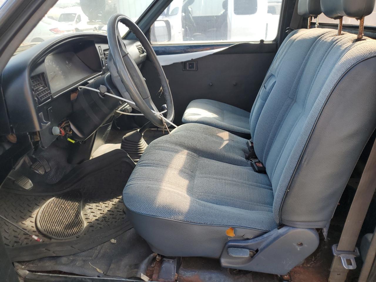 1989 Toyota Pickup 1/2 Ton Short Wheelbase - Image 7
