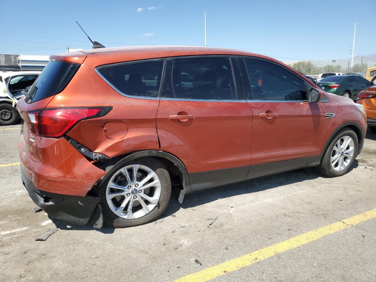 2019 Ford Escape Se - Фото 3