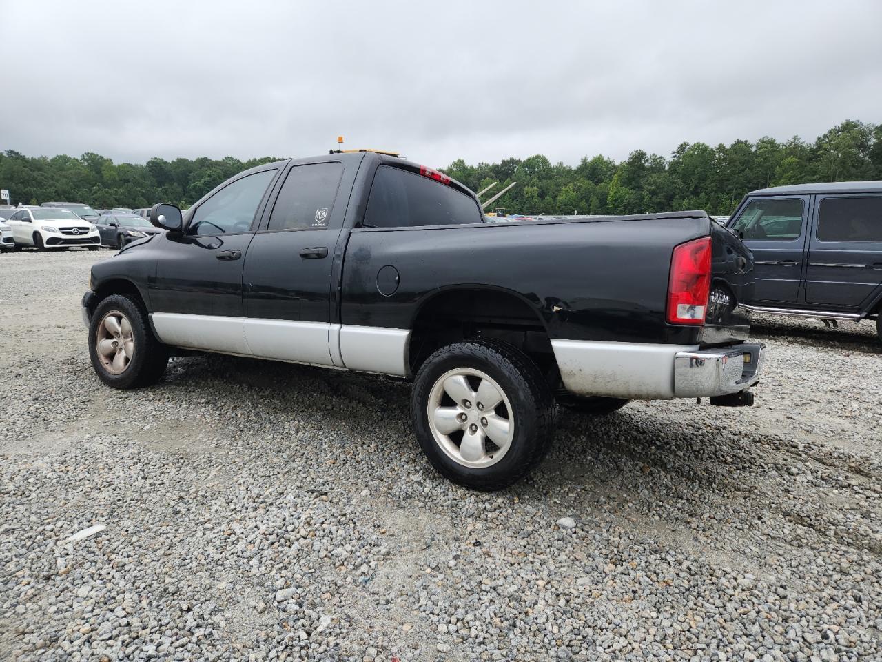 2004 Dodge Ram 1500 St - Фото 2