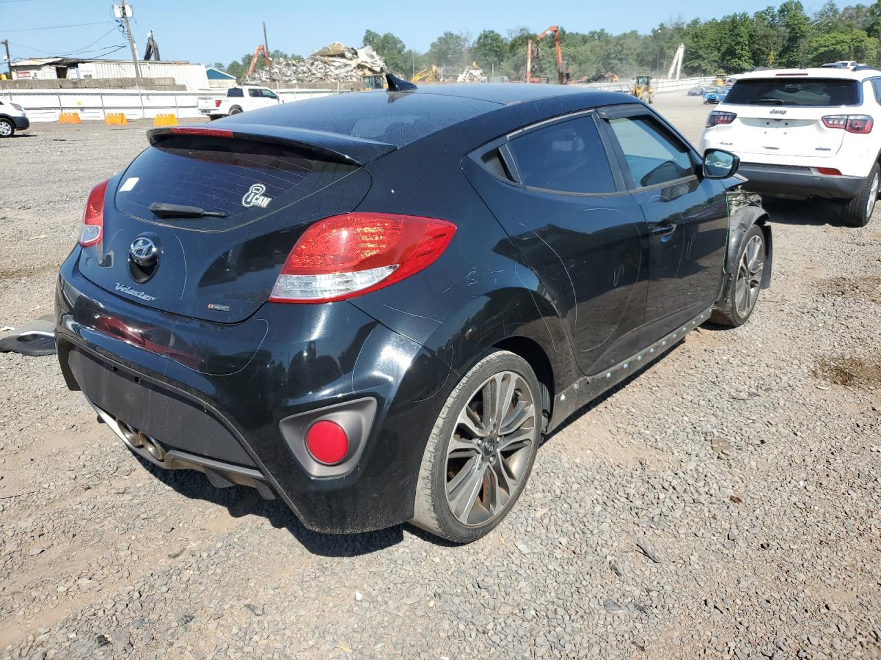 2017 Hyundai Veloster Turbo - Фото 3