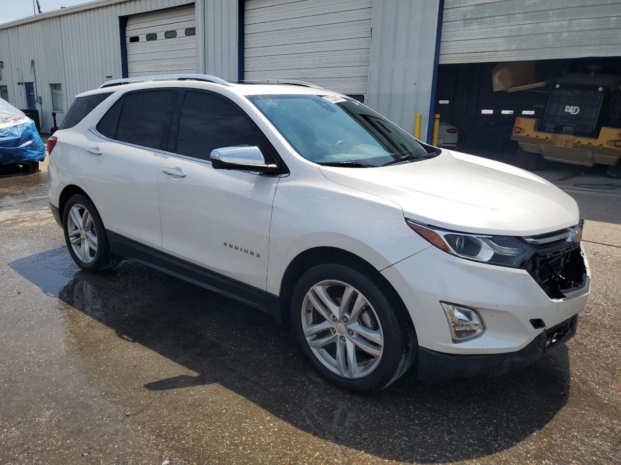 2018 Chevrolet Equinox Premier - Image 4