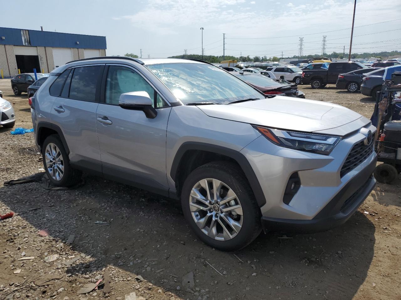 2025 Toyota Rav4 Xle Premium - Image 4