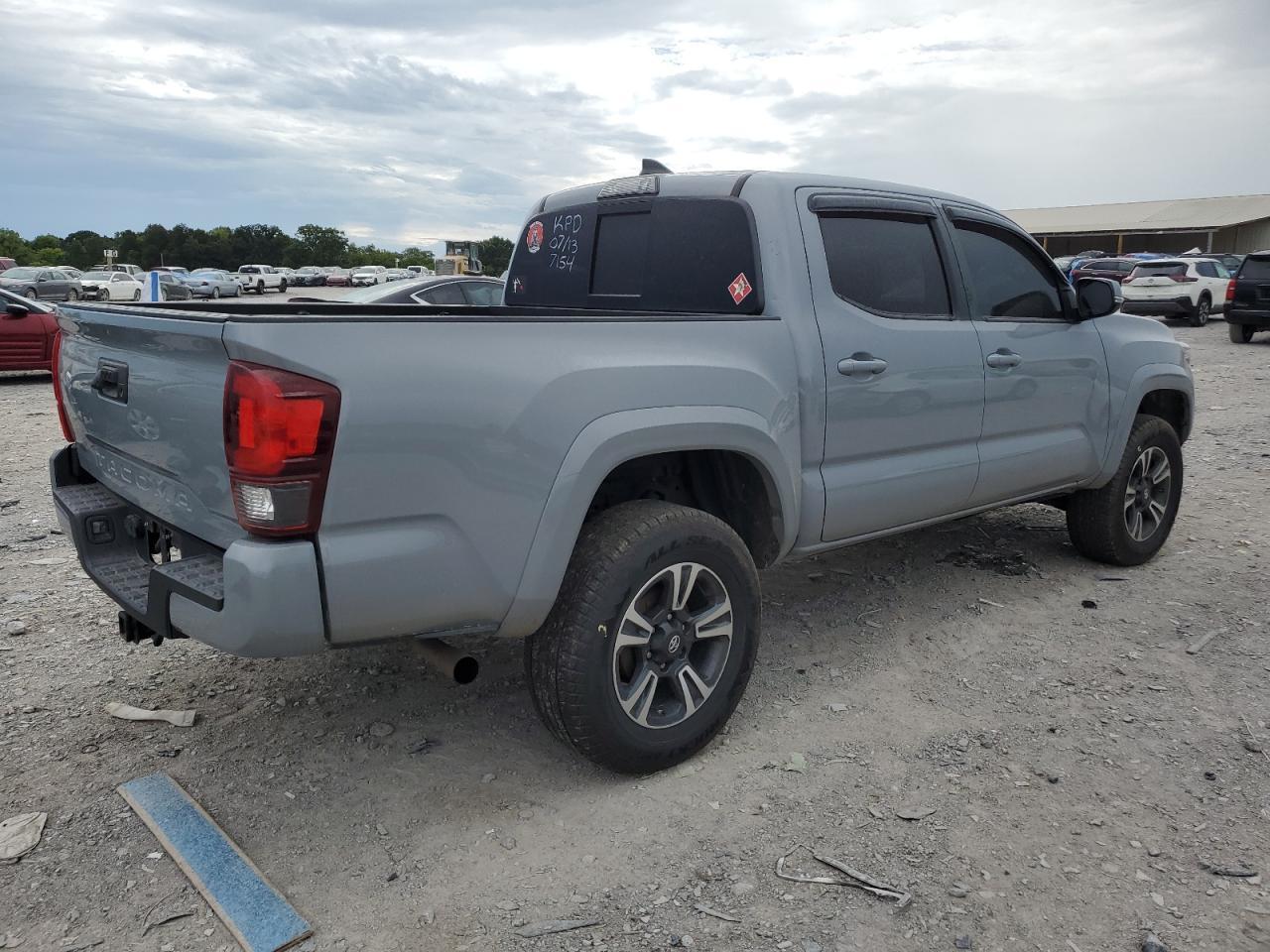 2018 Toyota Tacoma Double Cab - Фото 3
