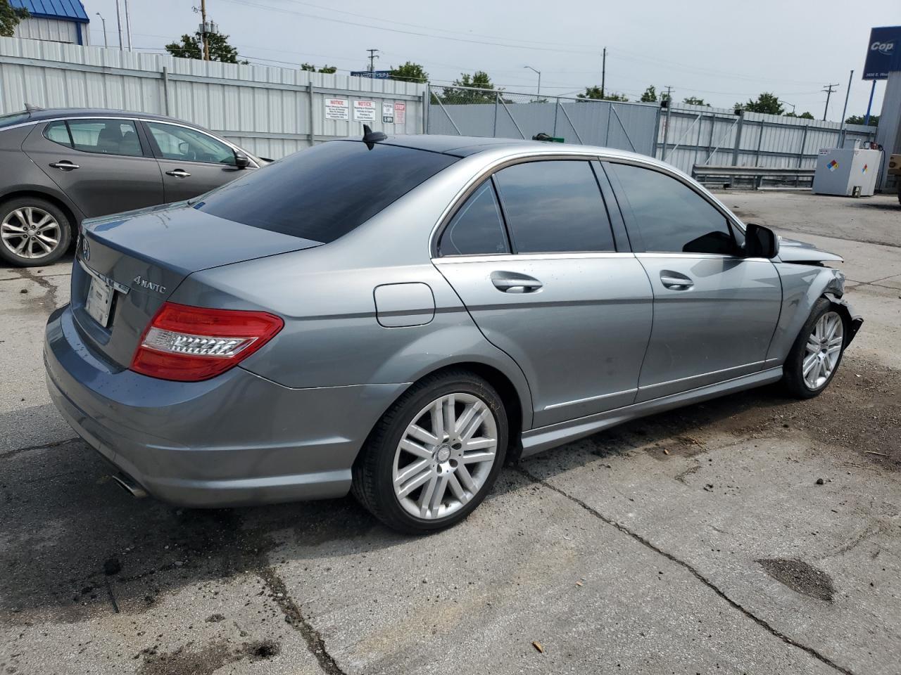 2008 Mercedes-Benz C 300 4Matic - Фото 3