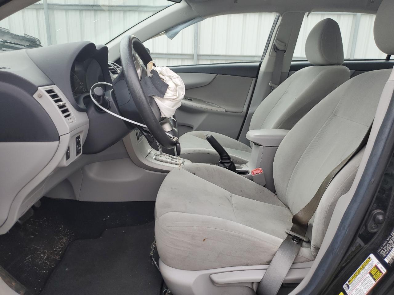2013 Toyota Corolla Base - Фото 7