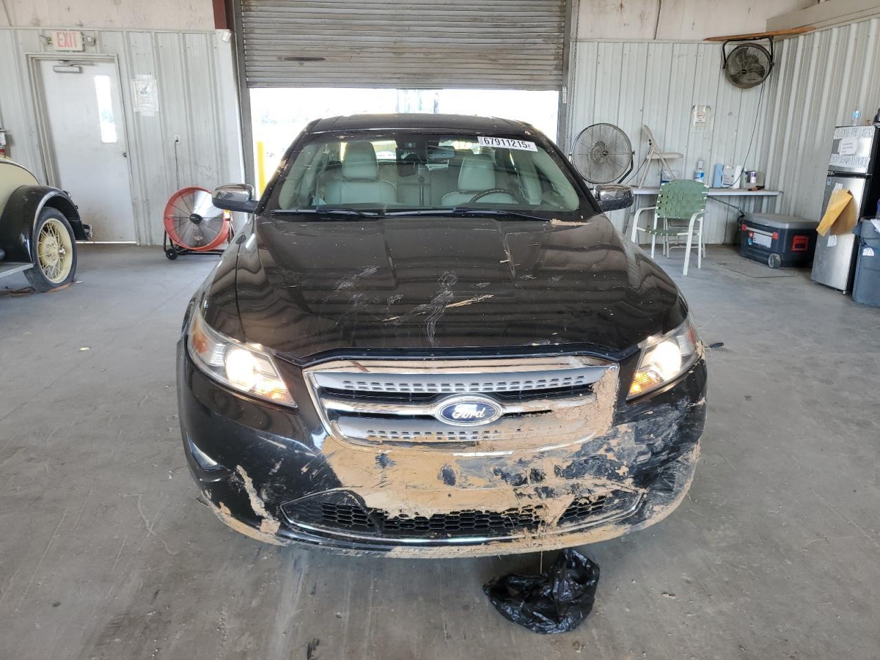 2010 Ford Taurus Limited - Image 5