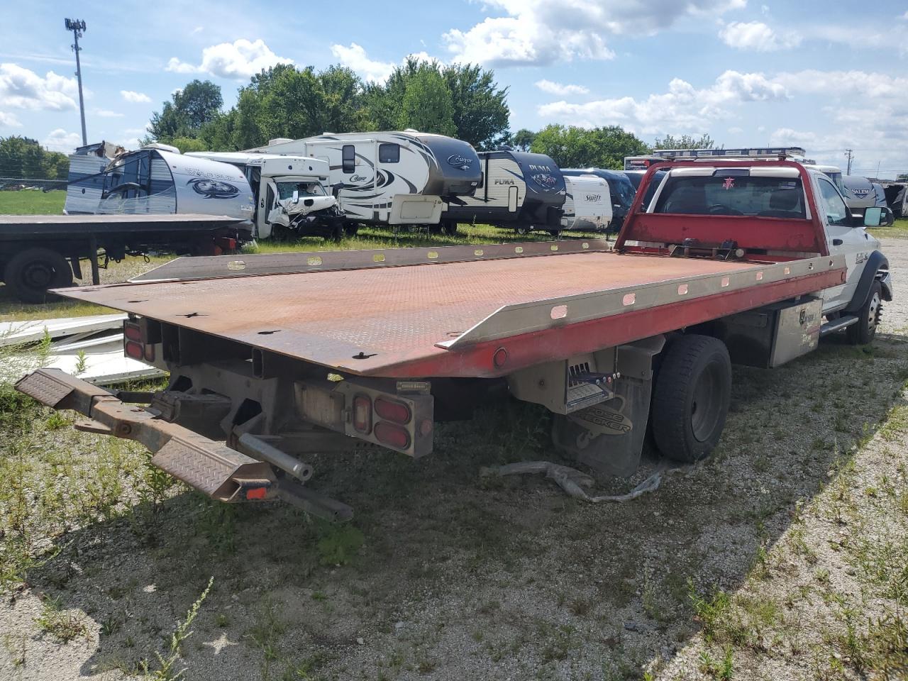 2018 Ram 5500 - Image 3