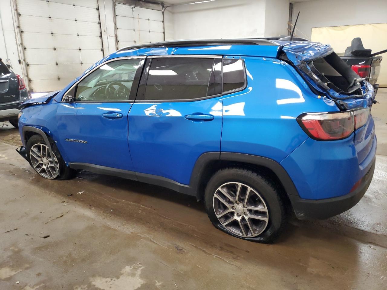 2020 Jeep Compass Latitude - Image 2
