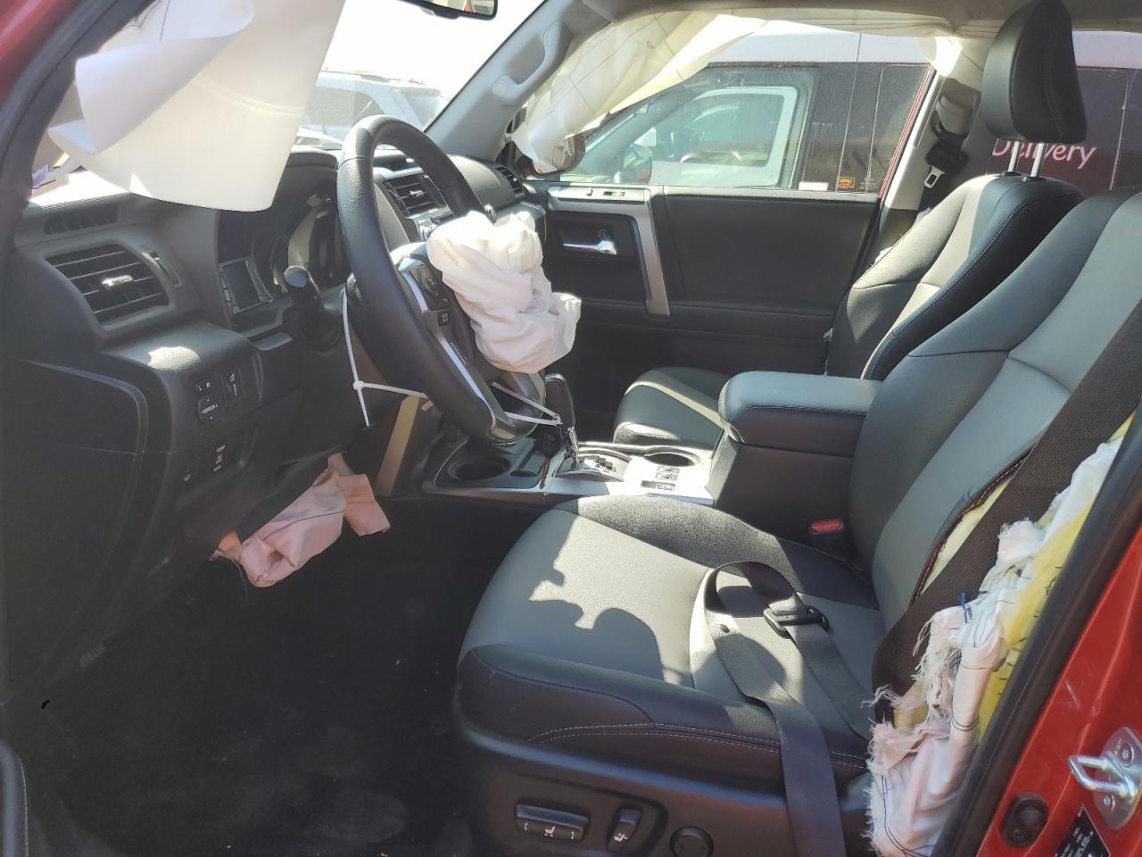 2017 Toyota 4Runner Sr5/Sr5 Premium - Image 7