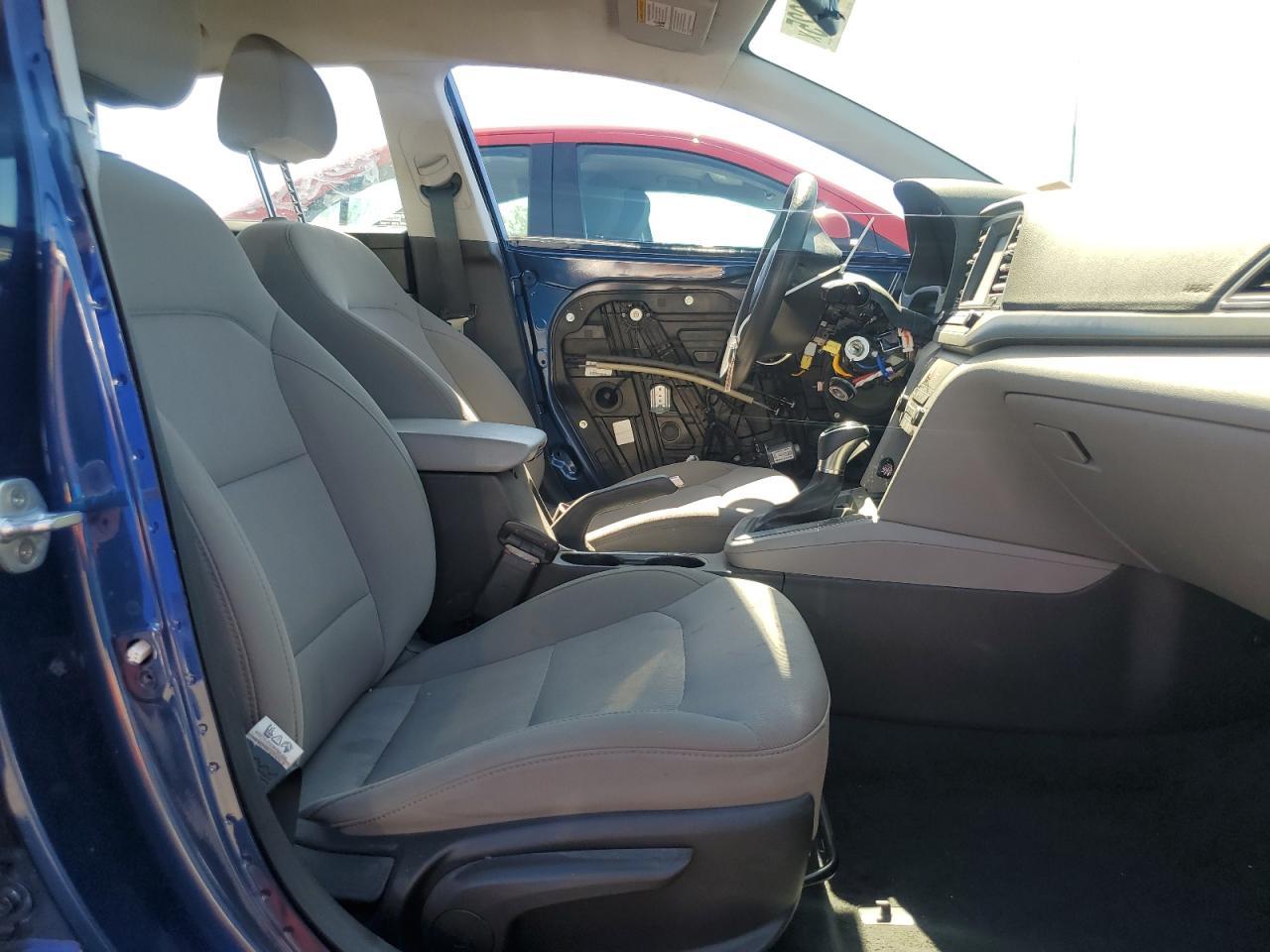 2018 Hyundai Elantra Sel - Фото 7