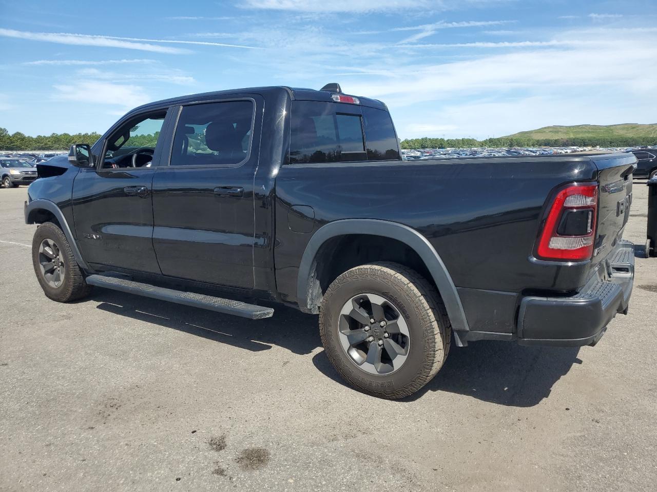 2019 Ram 1500 Rebel - Фото 2