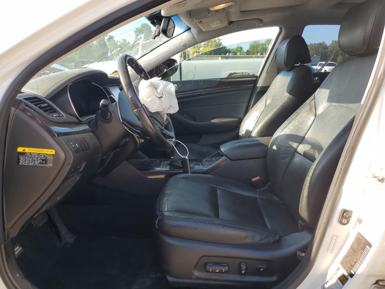 2016 Kia Cadenza Luxury - Image 7