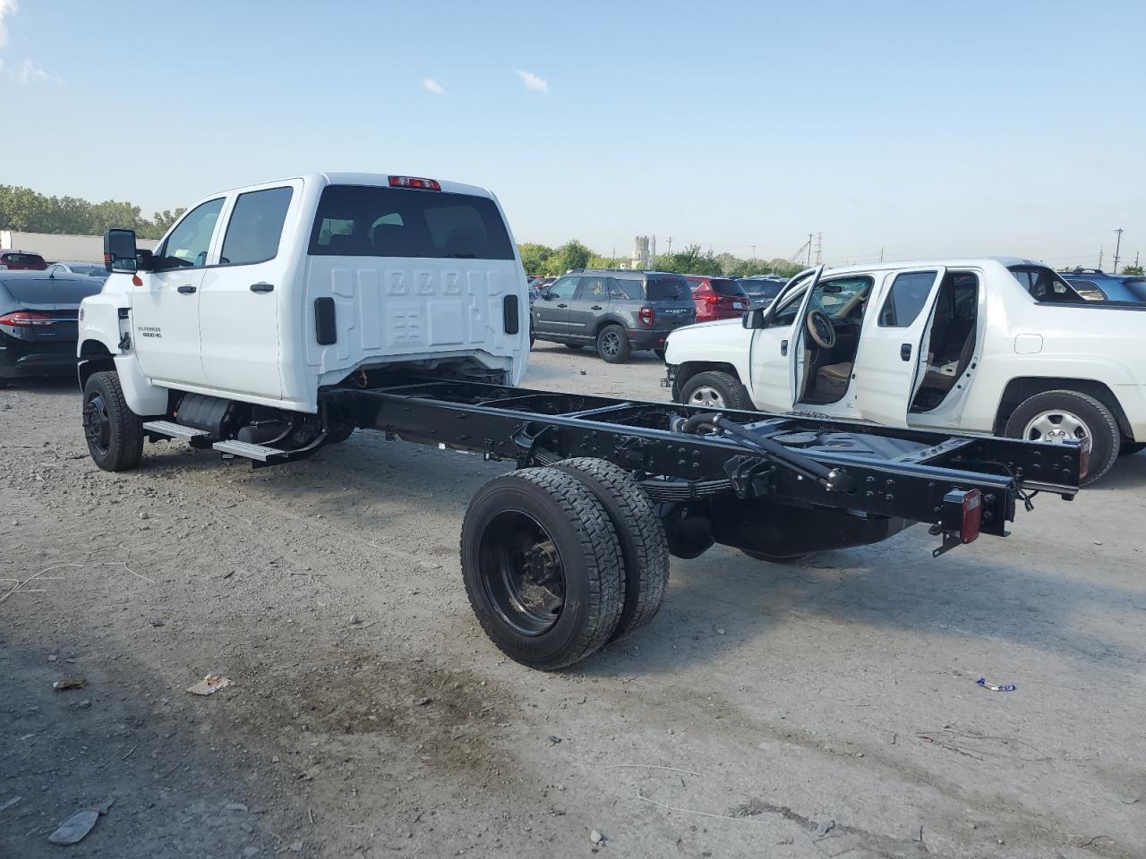 2023 Chevrolet Silverado Truck Cab And Chassis - Image 2