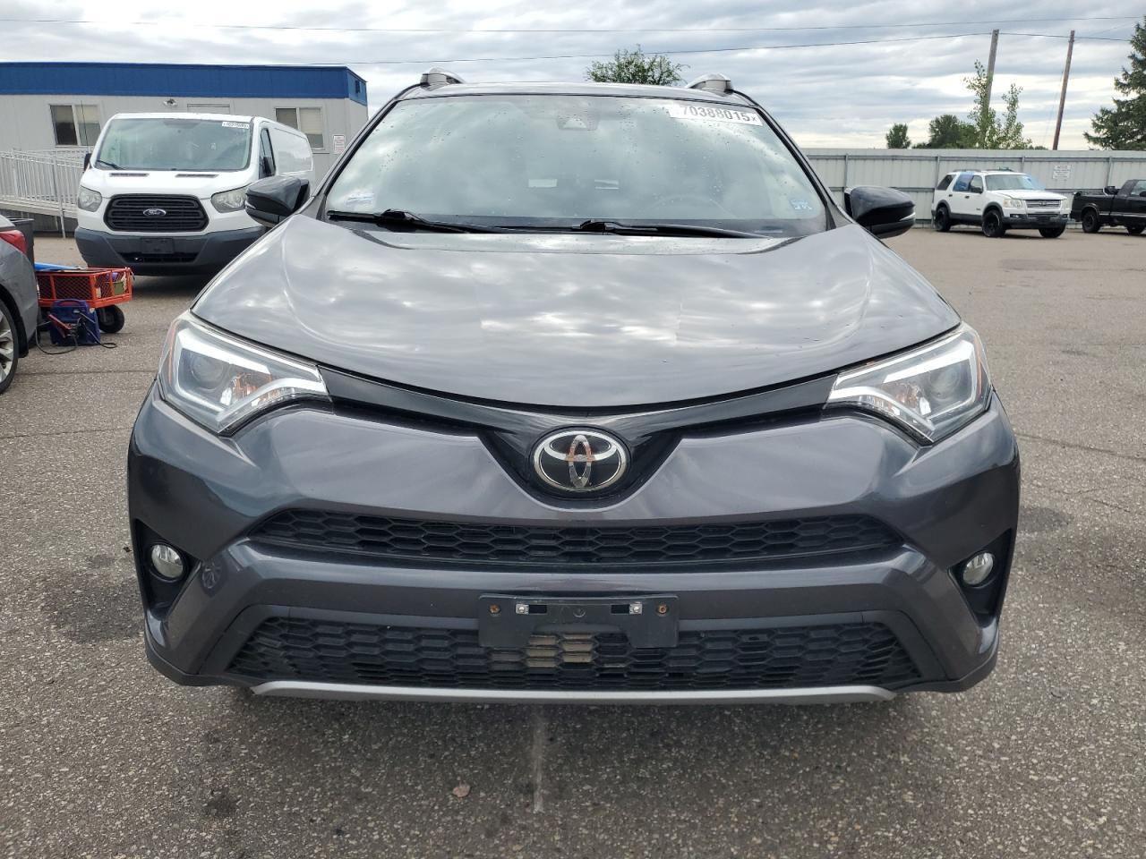 2017 Toyota Rav4 Se - Image 5