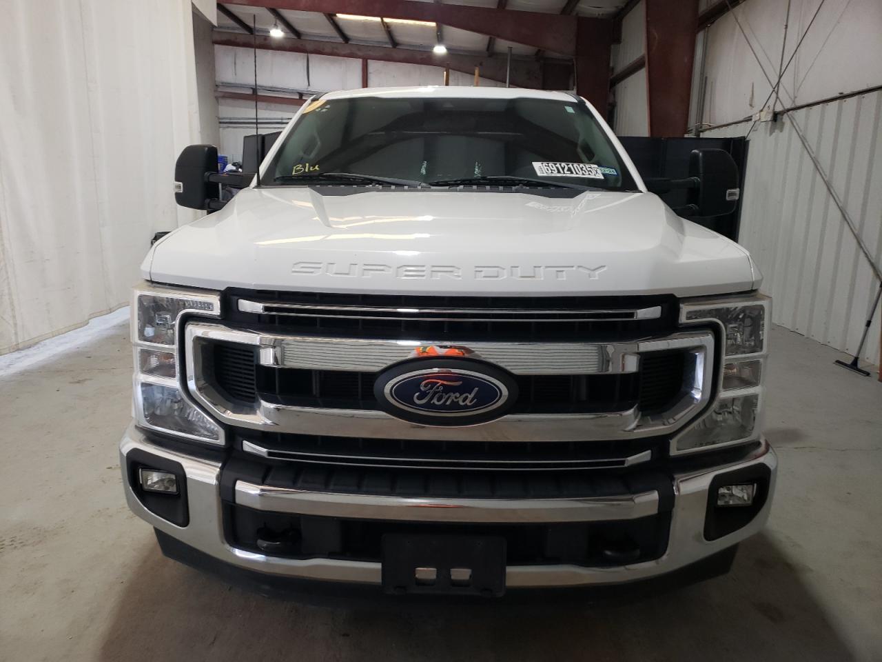 2022 Ford F250 Super Duty - Фото 5