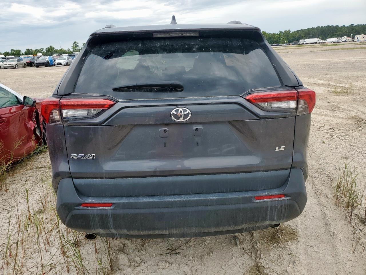 2021 Toyota Rav4 Le - Фото 6