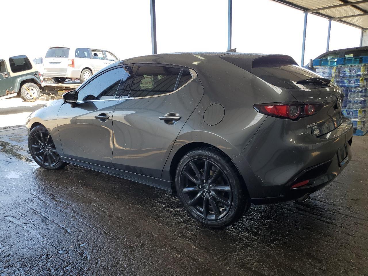 2019 Mazda 3 Premium - Фото 2