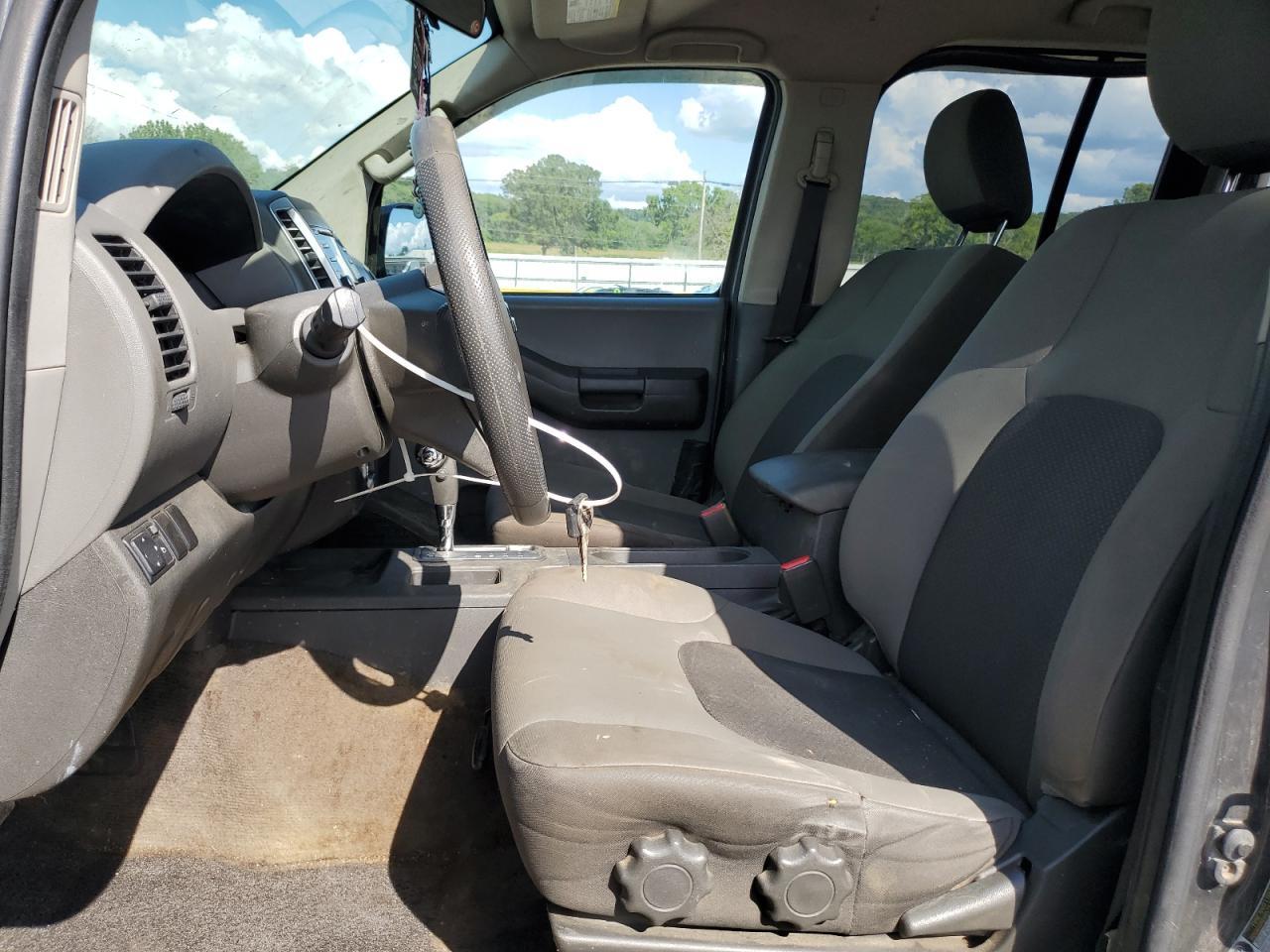 2014 Nissan Xterra X - Image 7