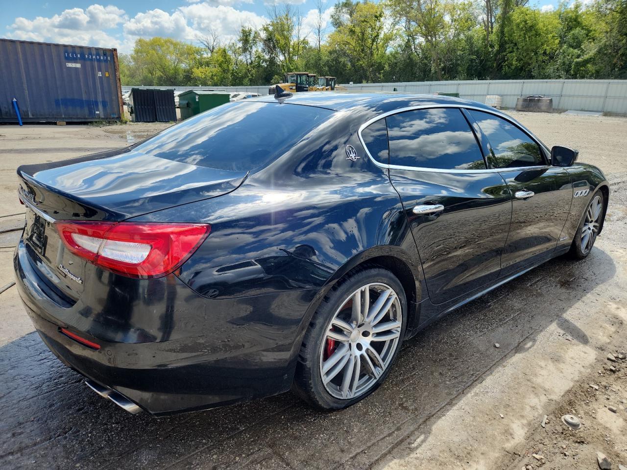 2017 Maserati Quattroporte S - Фото 3