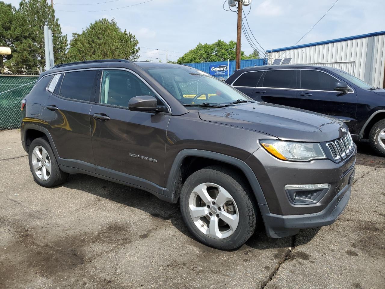 2018 Jeep Compass Latitude - Image 4