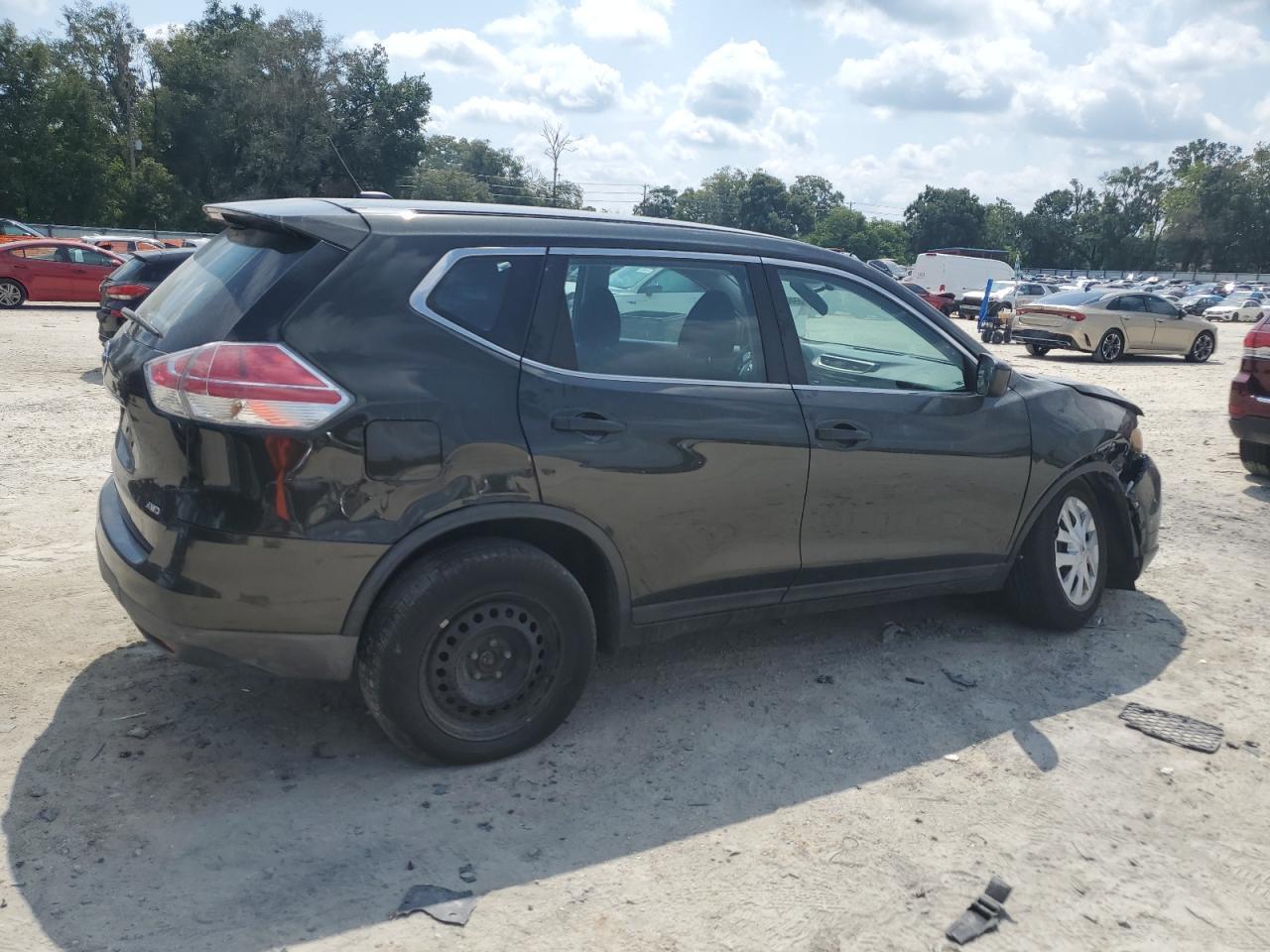 2016 Nissan Rogue S - Image 3