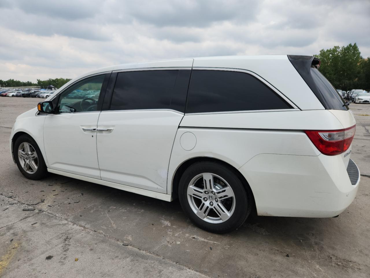2012 Honda Odyssey Touring - Фото 2