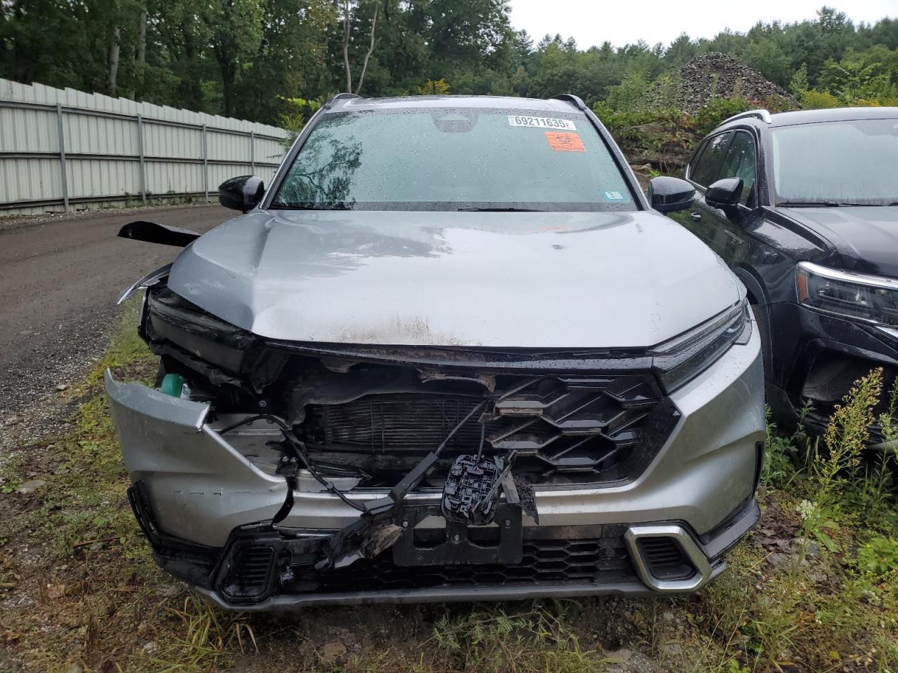 2023 Honda Cr-V Sport Touring - Image 5