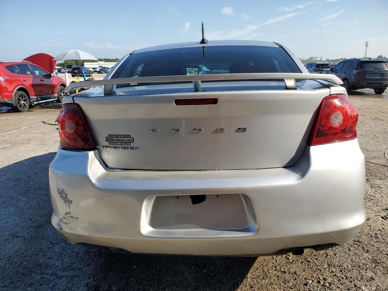 2012 Dodge Avenger Se - Image 6