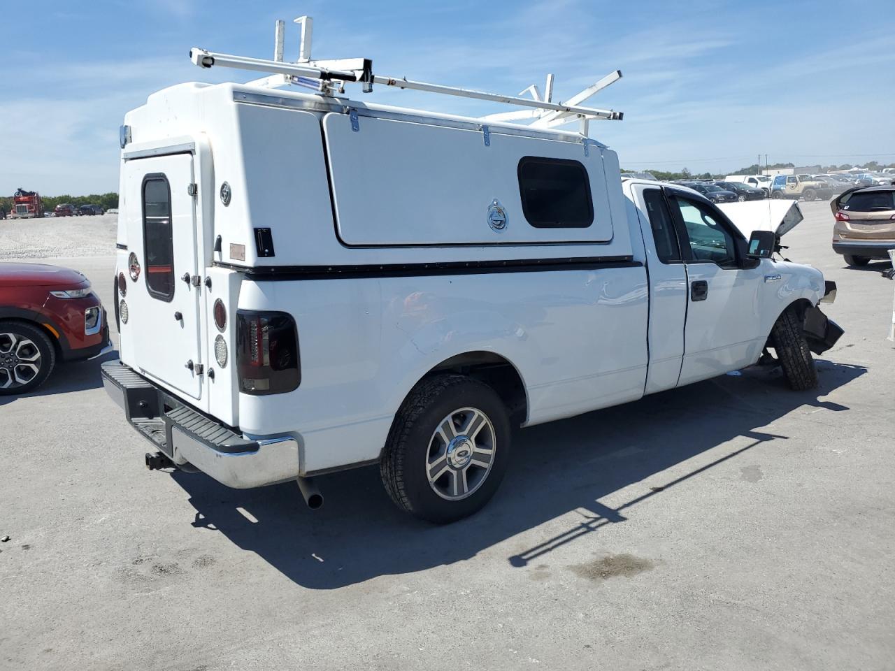 2004 Ford F150 - Image 3