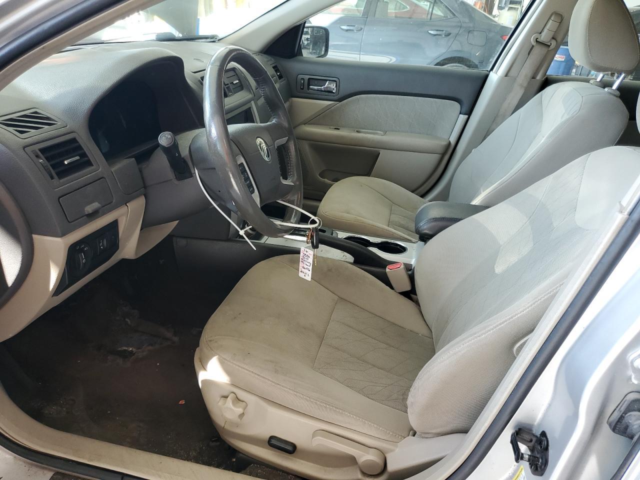 2010 Mercury Milan - Image 7