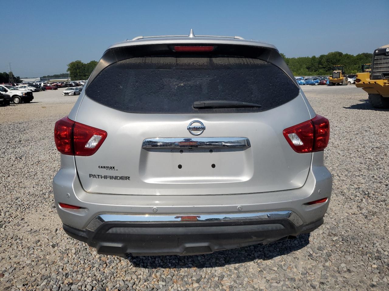 2020 Nissan Pathfinder S - Фото 6