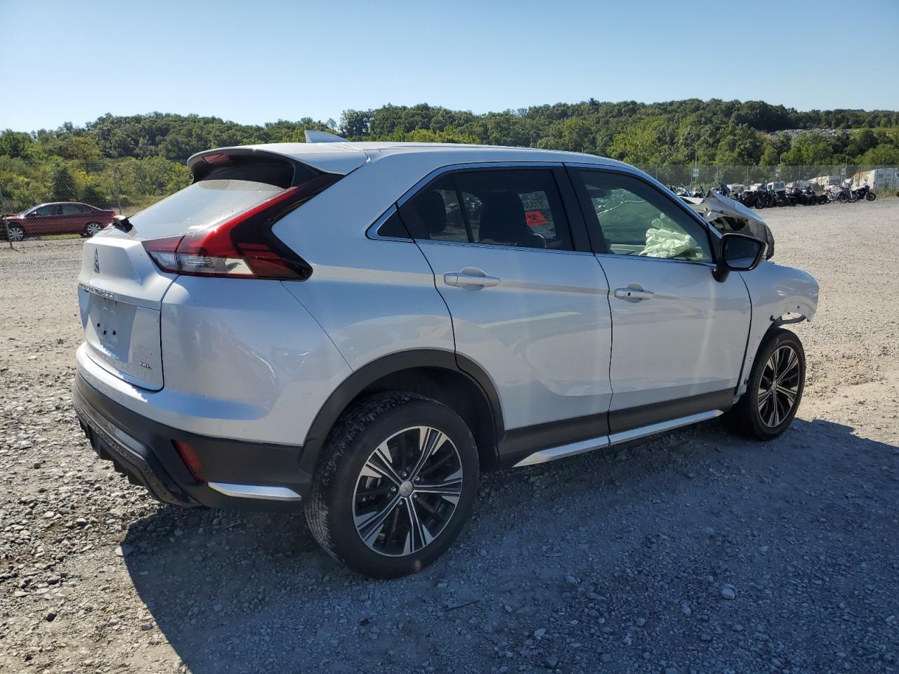 2022 Mitsubishi Eclipse Cross - Фото 3