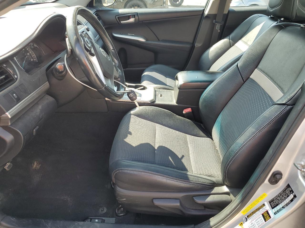 2014 Toyota Camry L - Фото 7