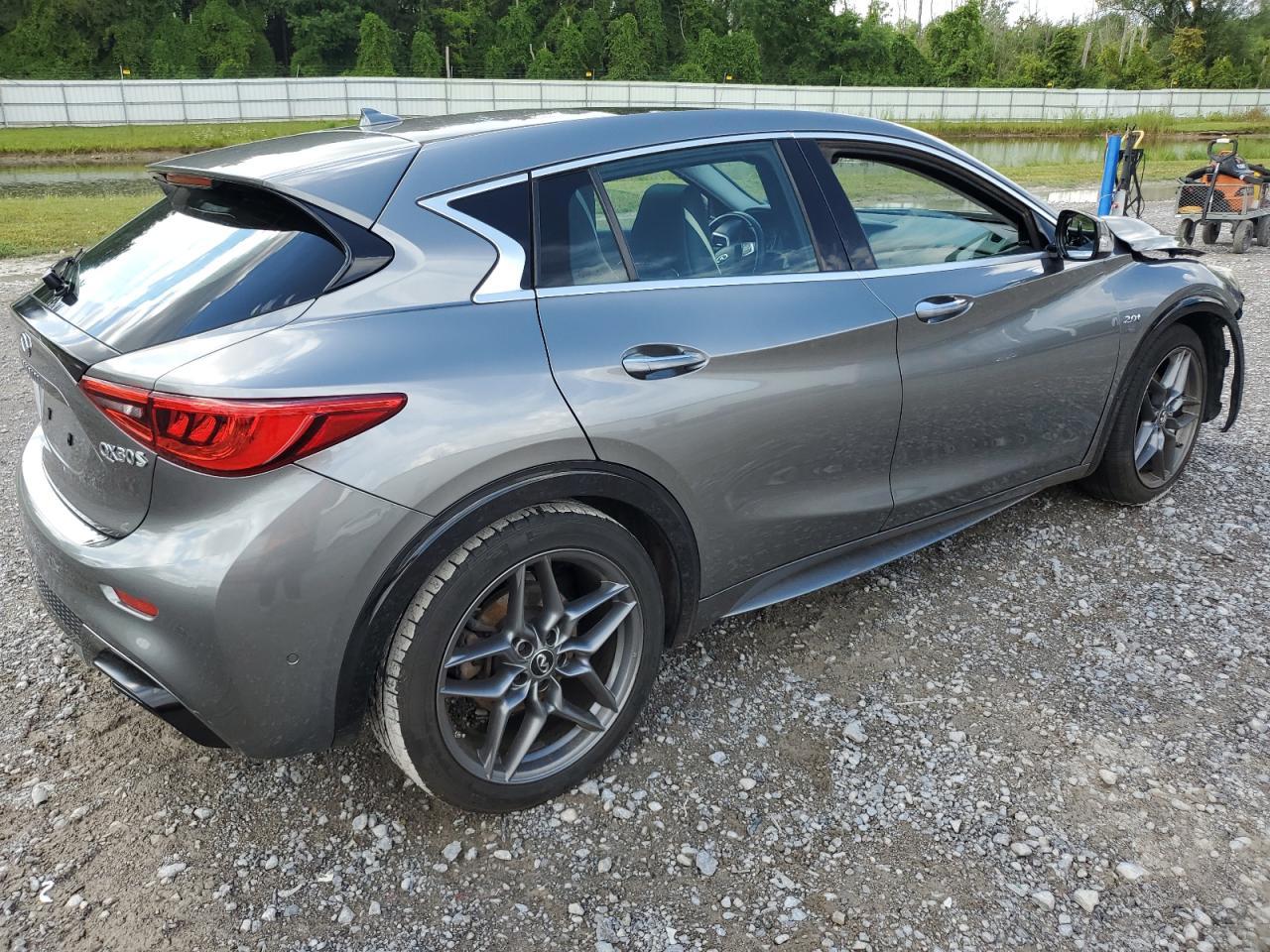 2017 Infiniti Qx30 Base - Фото 3