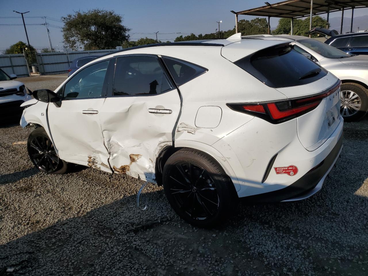 2025 Lexus Nx 450H Luxury - Фото 2