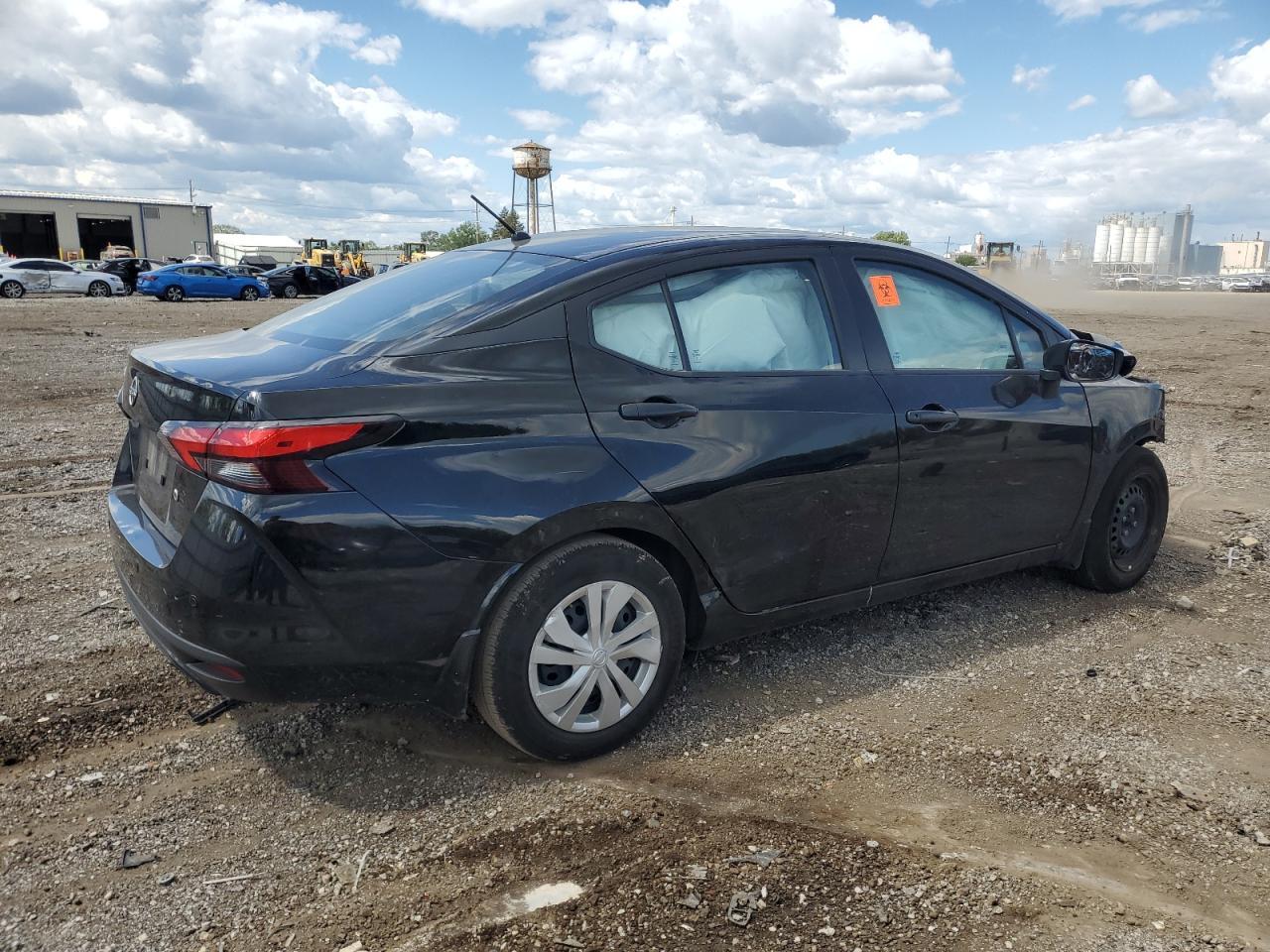 2024 Nissan Versa S - Фото 3