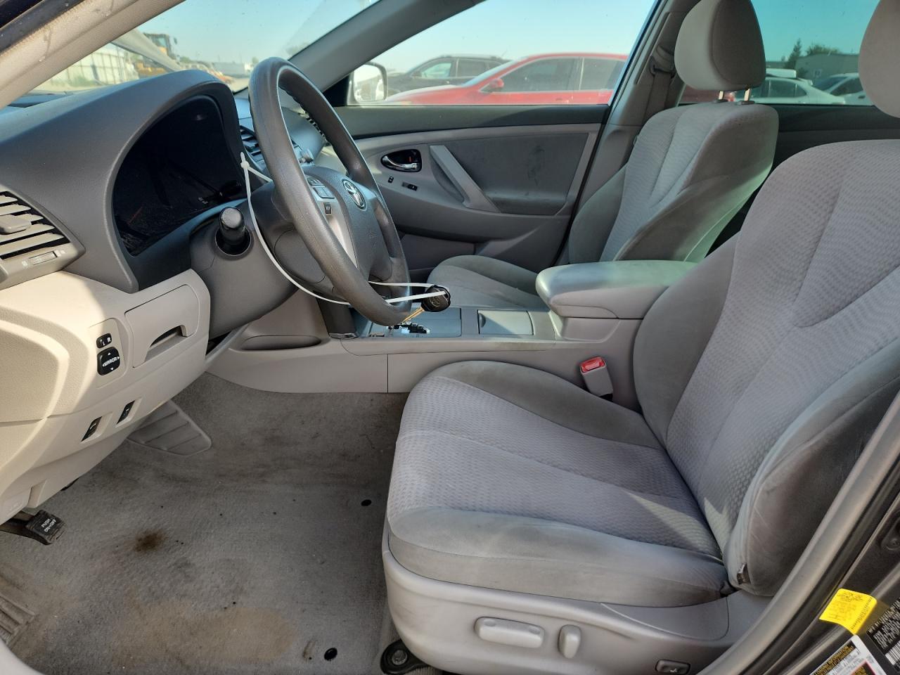 2011 Toyota Camry Base - Фото 7