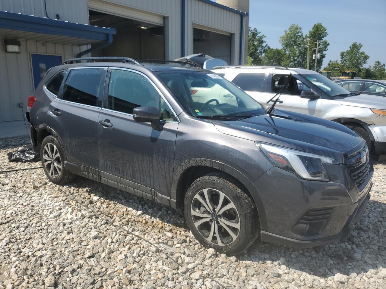 2023 Subaru Forester Limited - Фото 4