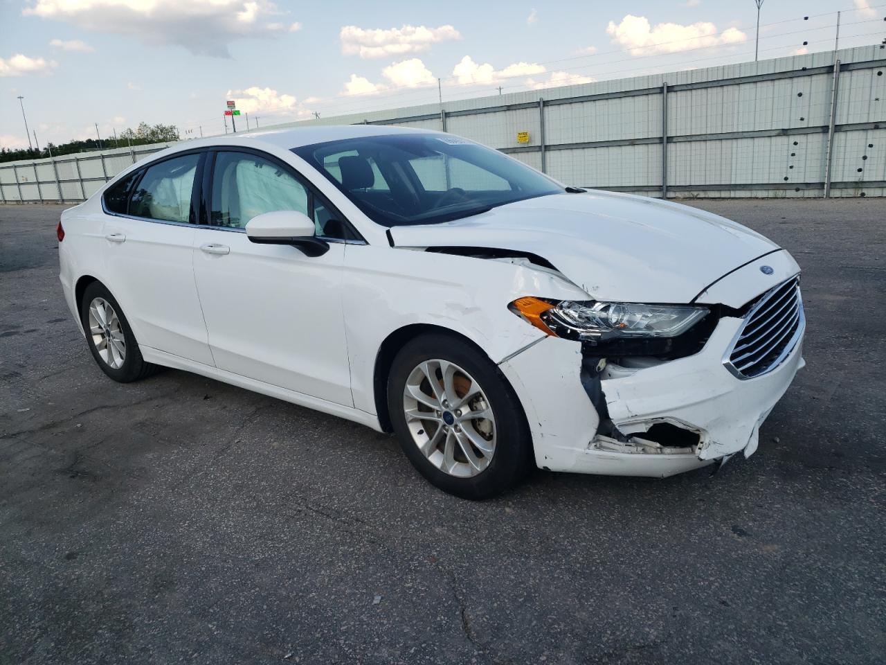 2019 Ford Fusion Se - Фото 4