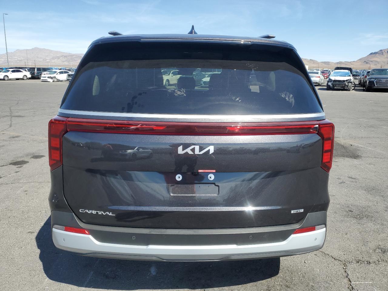 2025 Kia Carnival Ex - Image 6