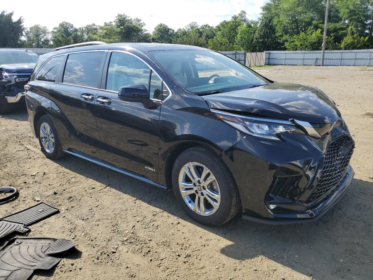2021 Toyota Sienna Xse - Image 4
