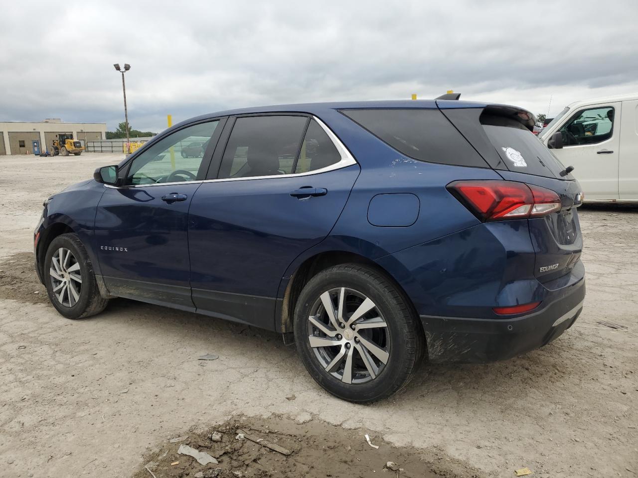 2022 Chevrolet Equinox Lt - Фото 2