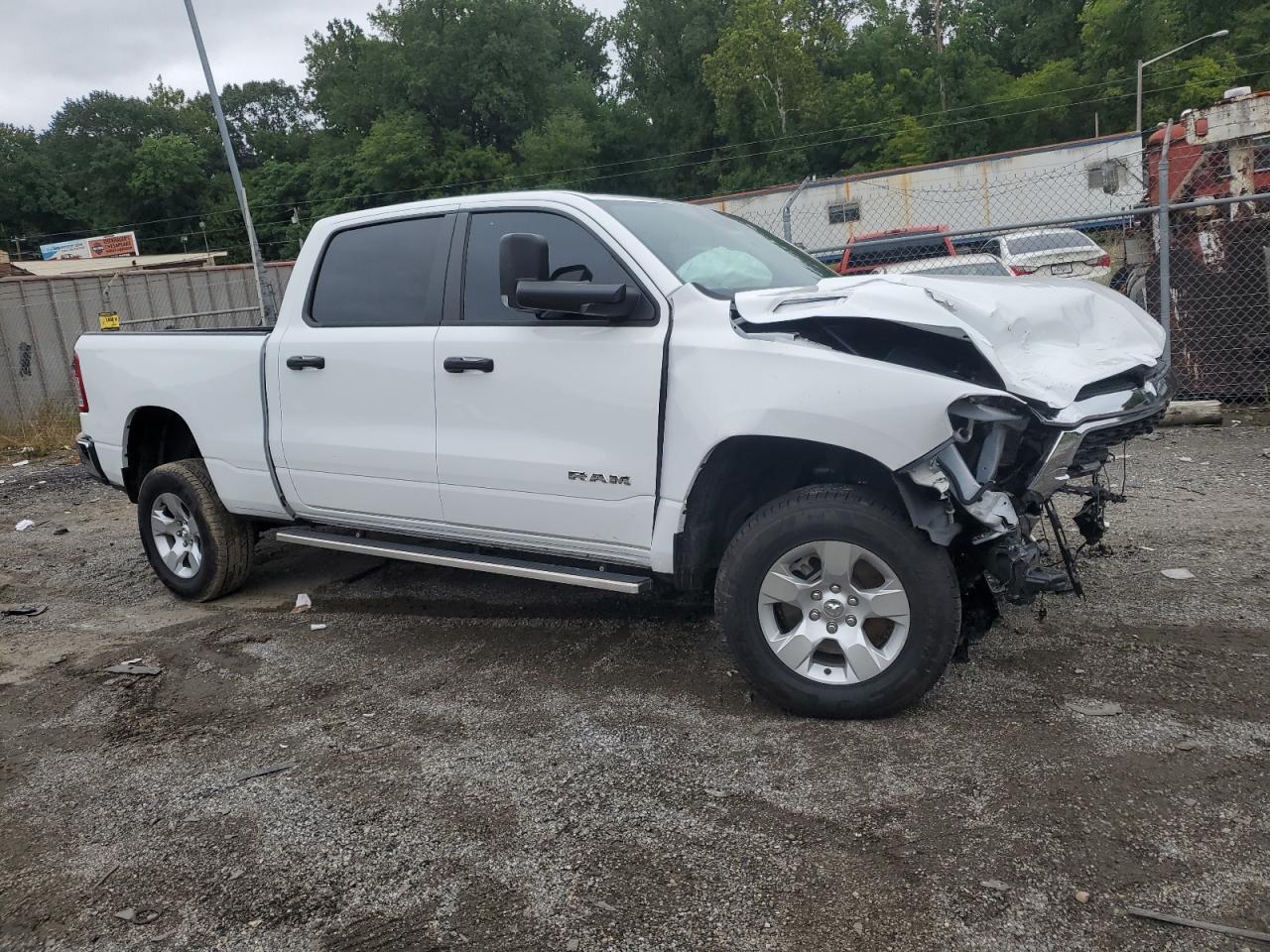 2024 Ram 1500 - Image 4