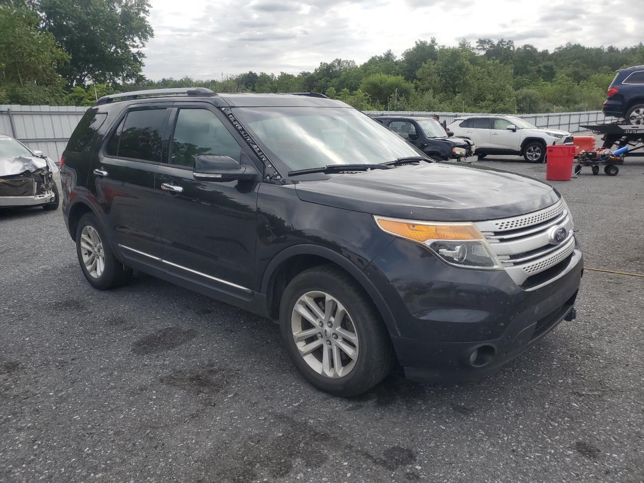 2015 Ford Explorer Xlt - Фото 4