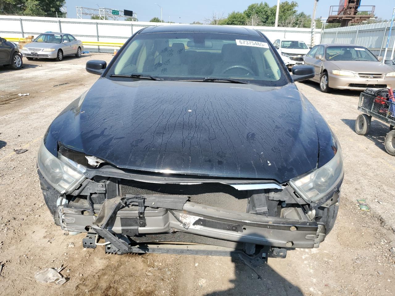 2013 Ford Taurus Se - Фото 5