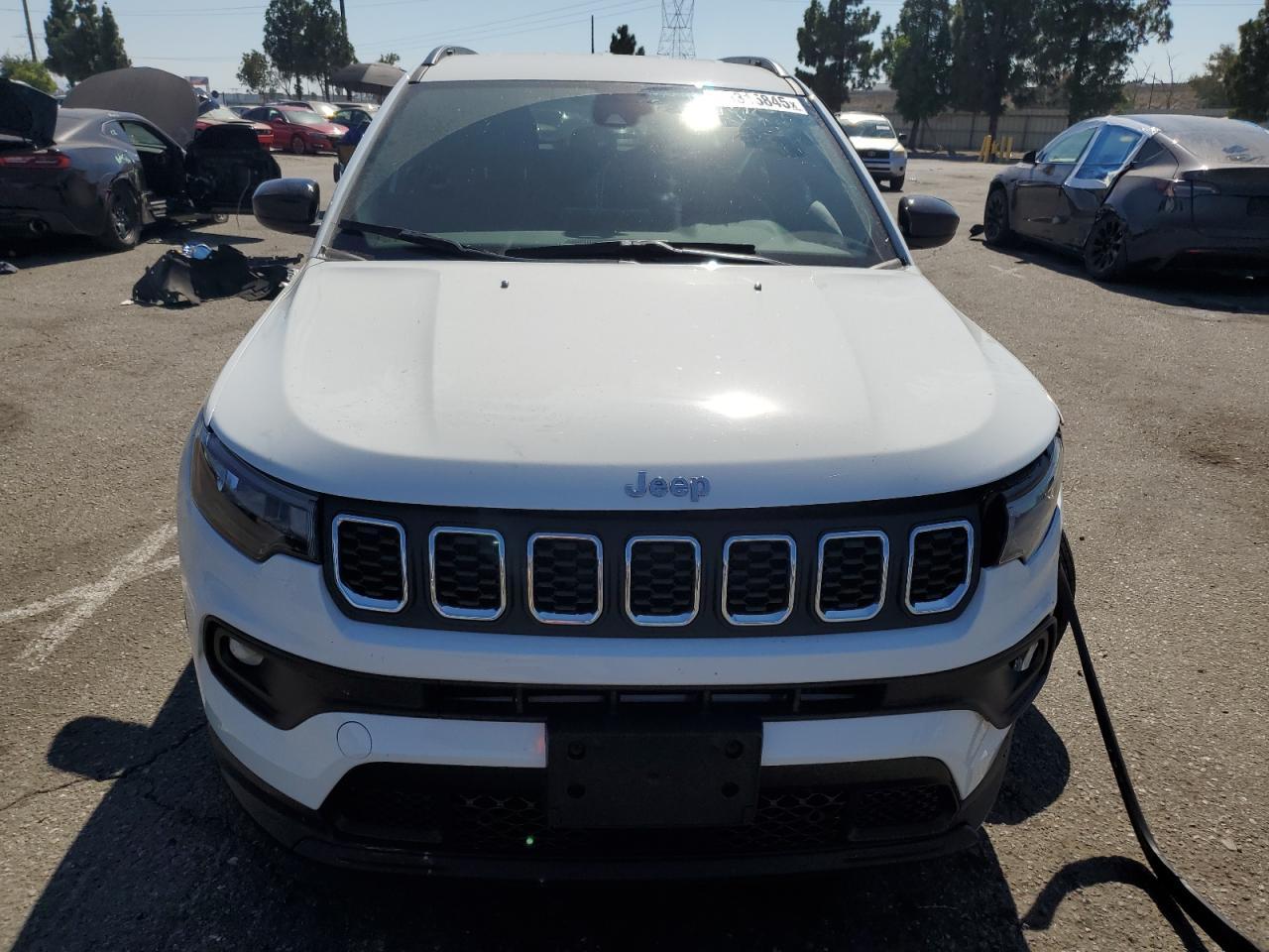 2025 Jeep Compass Latitude - Фото 5